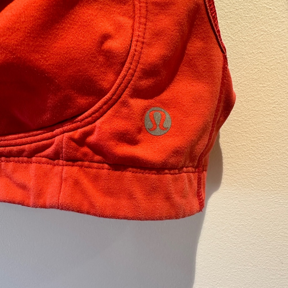 Lululemon Ta Ta Tamer Sports Bra size 34C - Picture 4 of 10